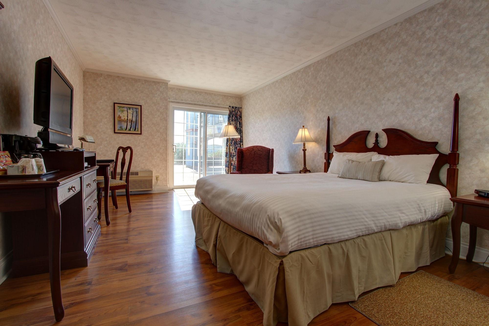 Days Inn By Wyndham Edmundston Bagian luar foto
