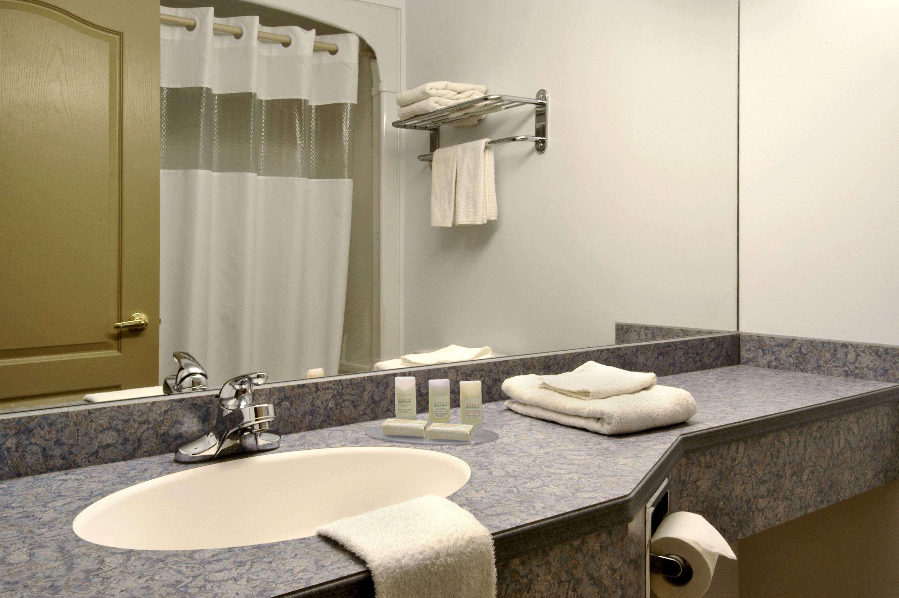 Days Inn By Wyndham Edmundston Ruang foto